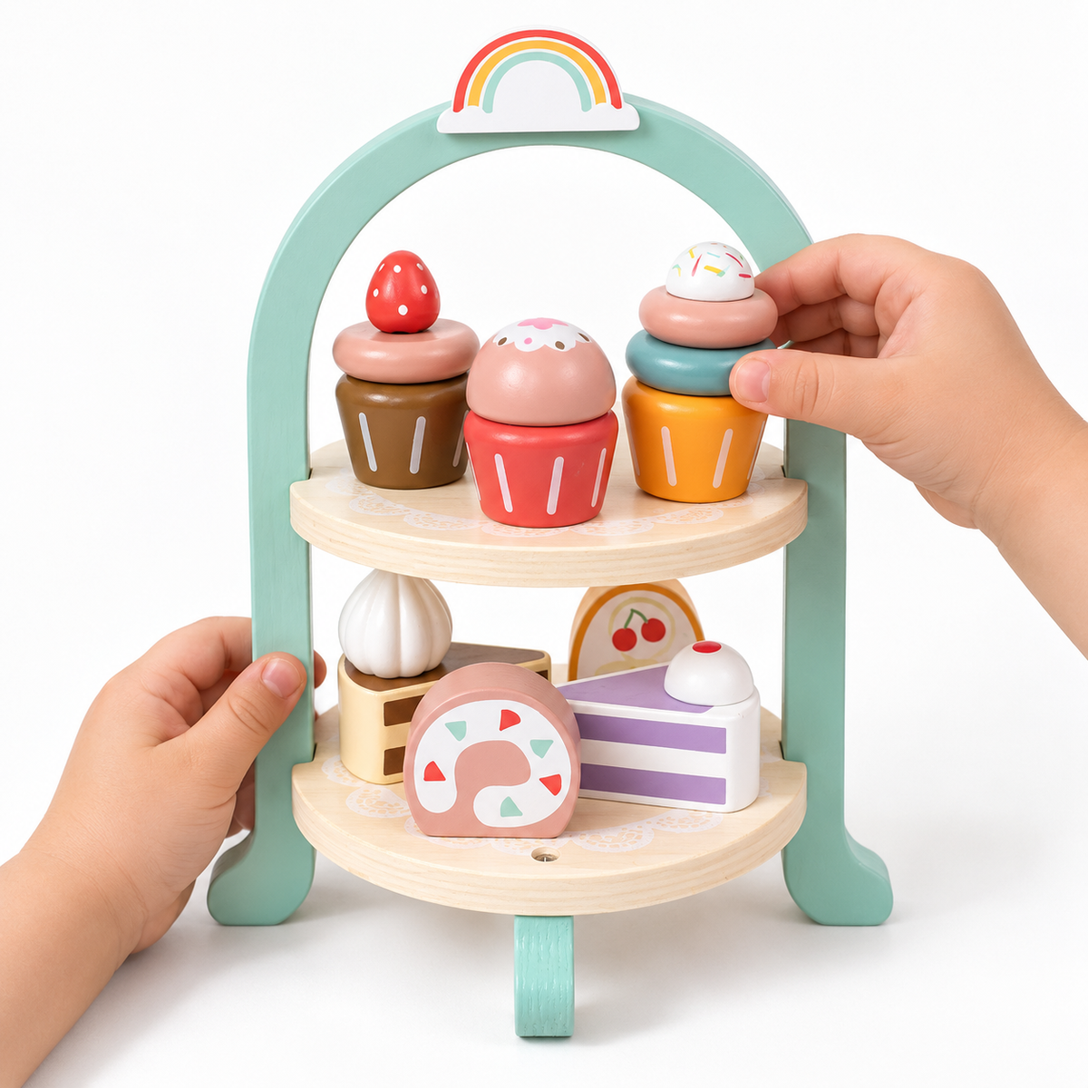 Montessori-Etagere mit Kuchen aus Holz