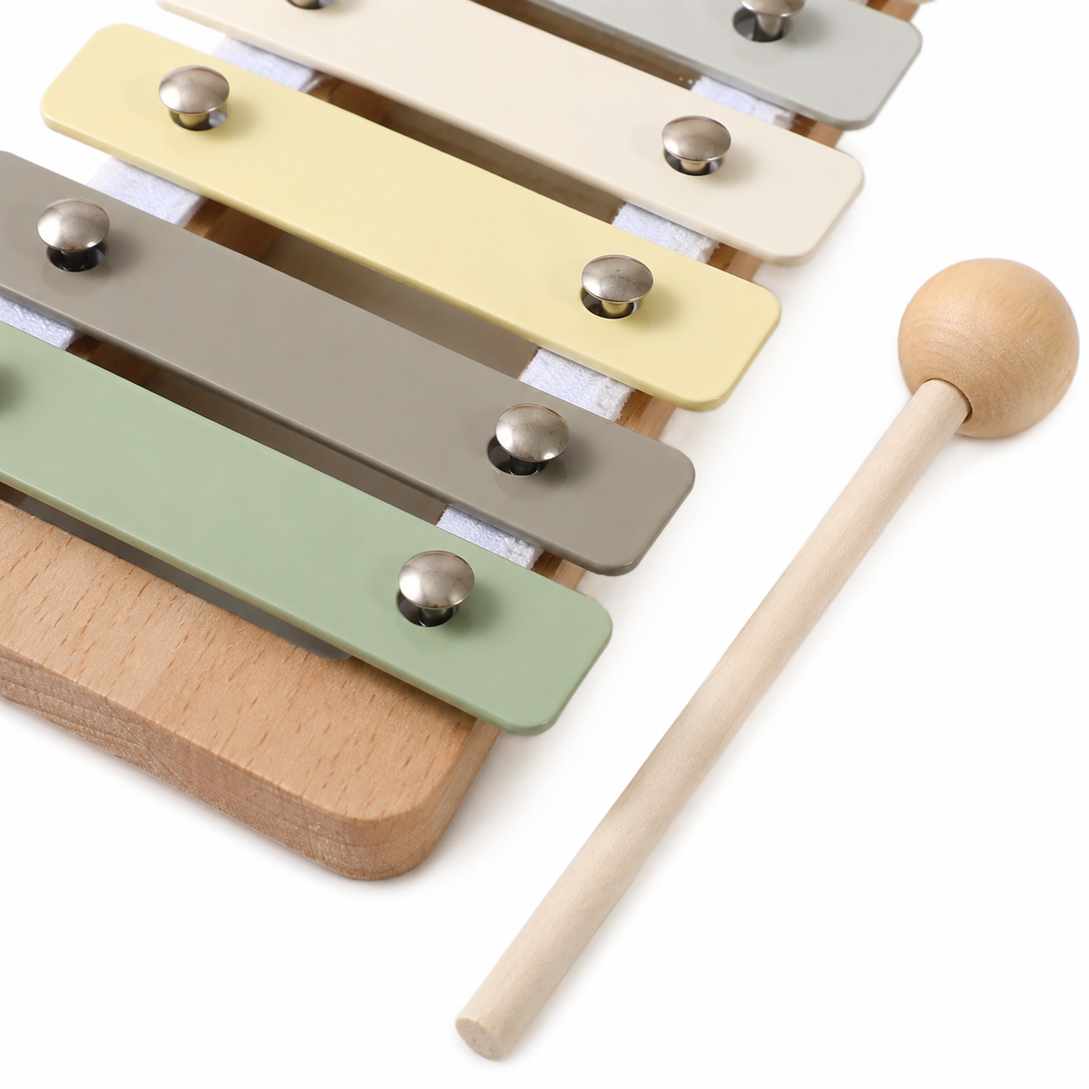 Holz-Xylophon mit Trommel - Close up