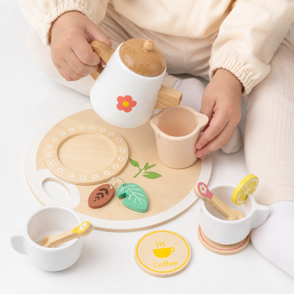 Montessori Holz-Teeservice für Kinder - Entrain de jouer fond blanc