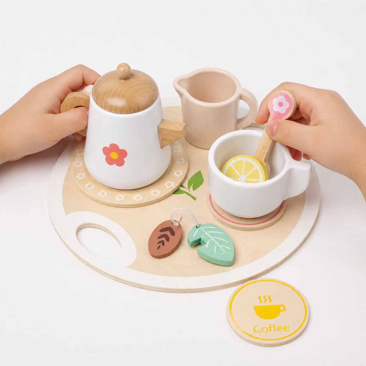 Montessori Holz-Teeservice für Kinder - Entrain de jouer, mais avec les caractéristiques