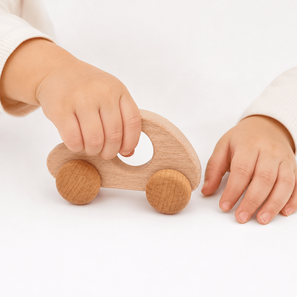 Montessoriland Montessori-Auto mit Grifföffnung
